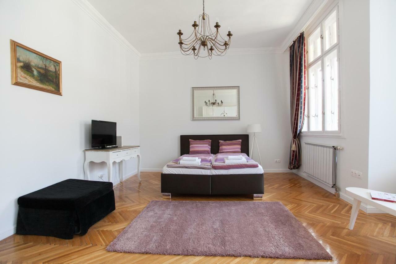 Chic & Charm Apartmán